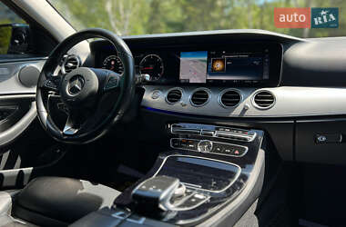 Седан Mercedes-Benz E-Class 2016 в 