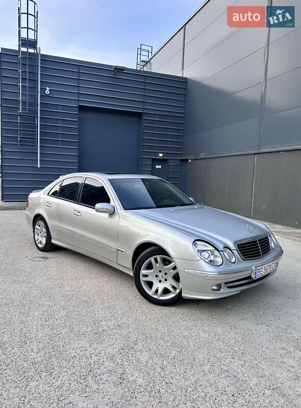 Mercedes-Benz E-Class 2004
