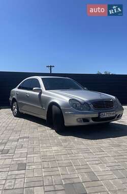 Седан Mercedes-Benz E-Class 2004 в 