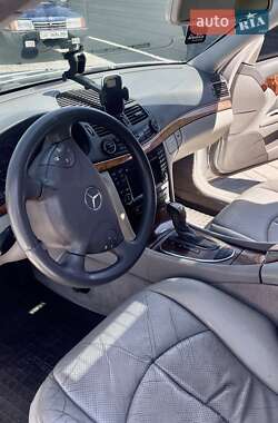 Седан Mercedes-Benz E-Class 2004 в 