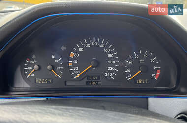 Седан Mercedes-Benz E-Class 1997 в 