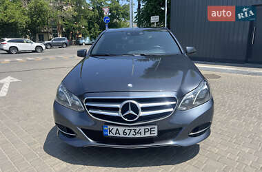 Седан Mercedes-Benz E-Class 2015 в 