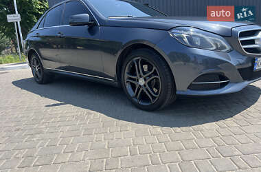 Седан Mercedes-Benz E-Class 2015 в 