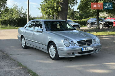 Седан Mercedes-Benz E-Class 2000 в Харькове