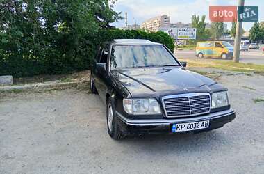 Седан Mercedes-Benz E-Class 1995 в Запоріжжі