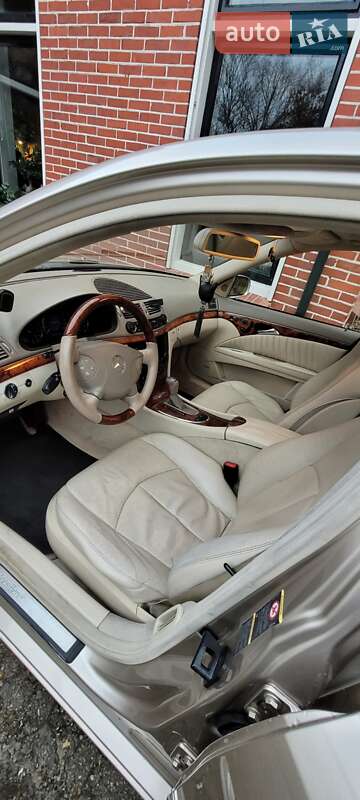 Седан Mercedes-Benz E-Class 2003 в Николаеве