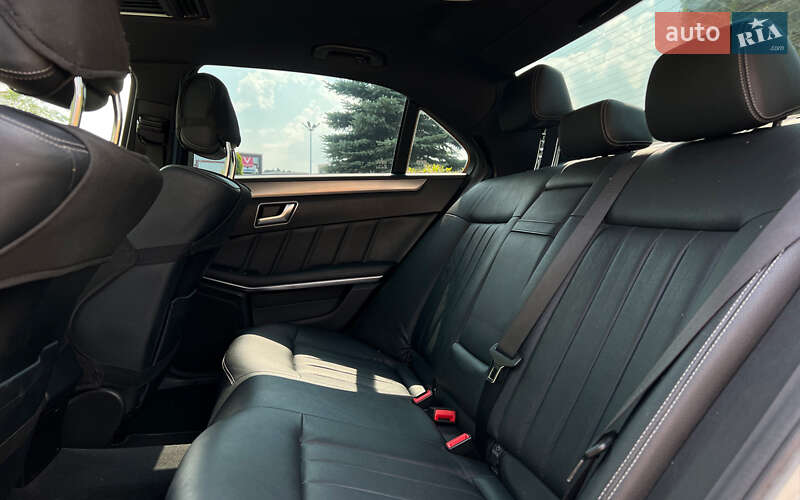 Седан Mercedes-Benz E-Class 2013 в Львове