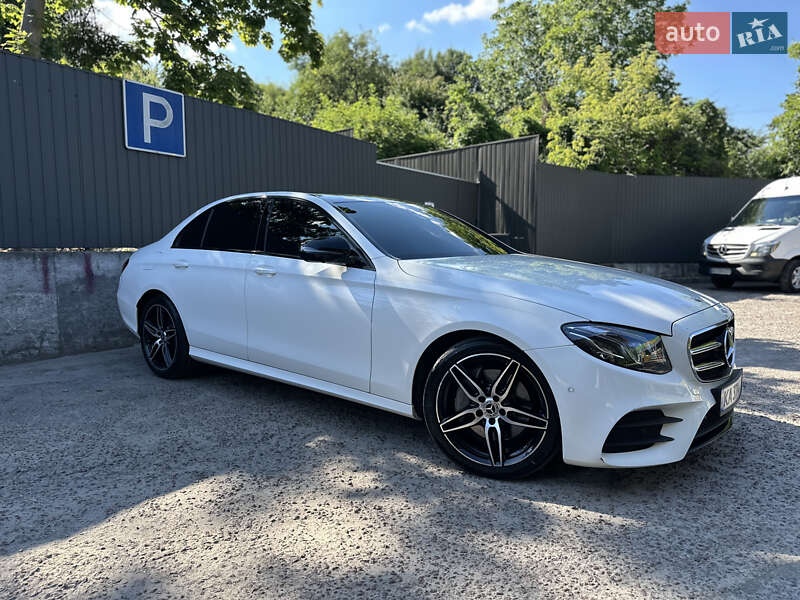 Седан Mercedes-Benz E-Class 2019 в Киеве