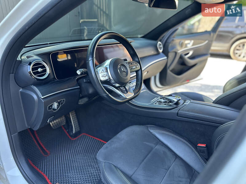 Седан Mercedes-Benz E-Class 2019 в Киеве