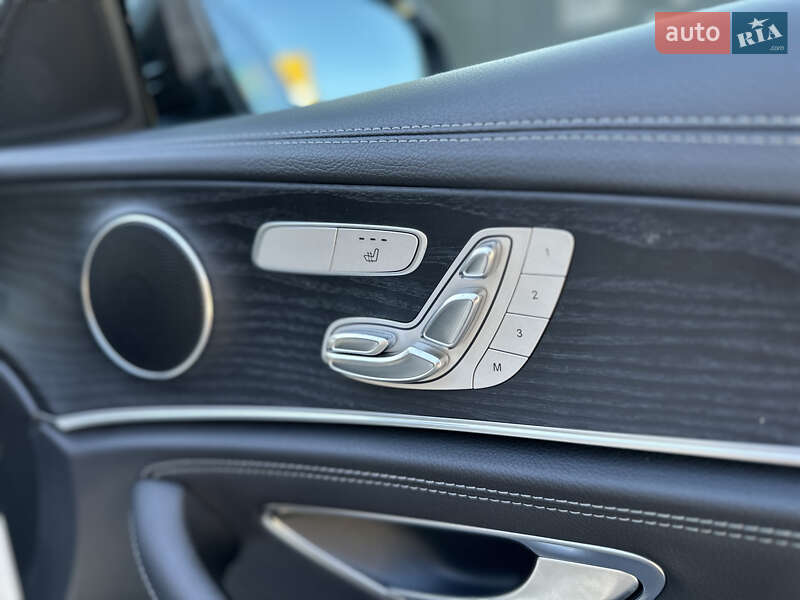 Седан Mercedes-Benz E-Class 2019 в Киеве
