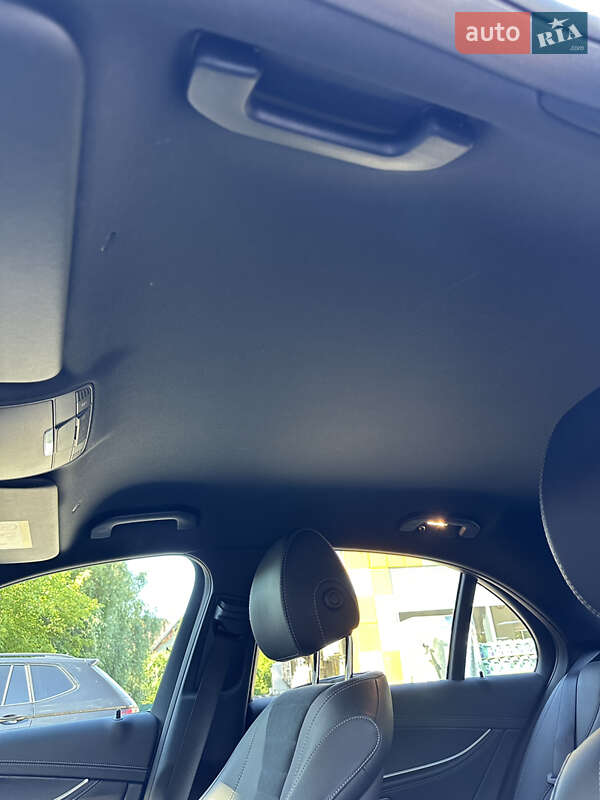 Седан Mercedes-Benz E-Class 2019 в Киеве