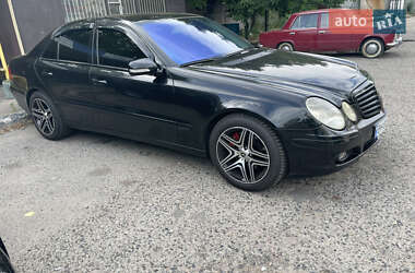 Седан Mercedes-Benz E-Class 2007 в 