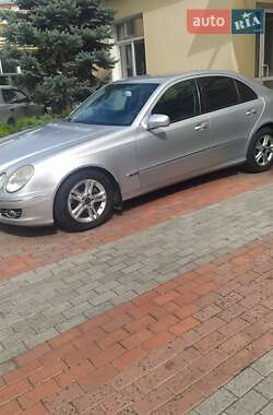 Седан Mercedes-Benz E-Class 2008 в 