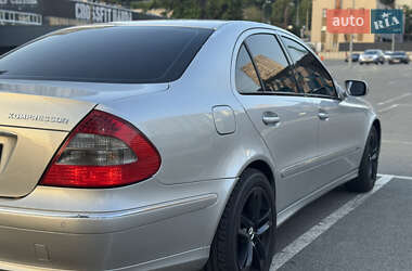 Седан Mercedes-Benz E-Class 2005 в 