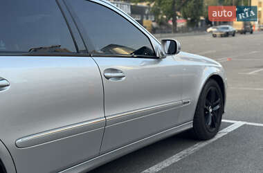 Седан Mercedes-Benz E-Class 2005 в 