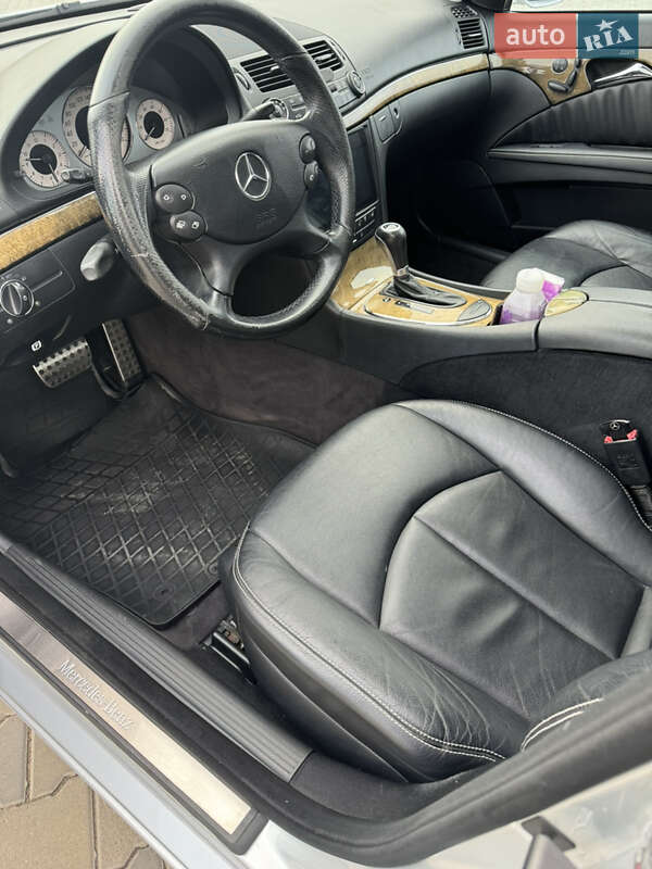 Седан Mercedes-Benz E-Class 2007 в Измаиле