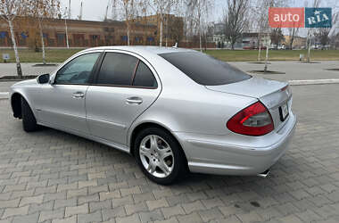 Седан Mercedes-Benz E-Class 2007 в 