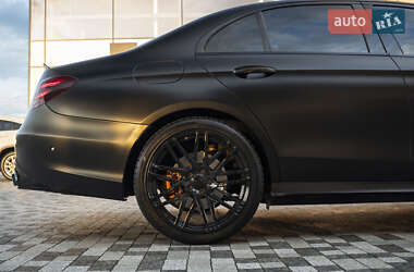 Седан Mercedes-Benz E-Class 2018 в 