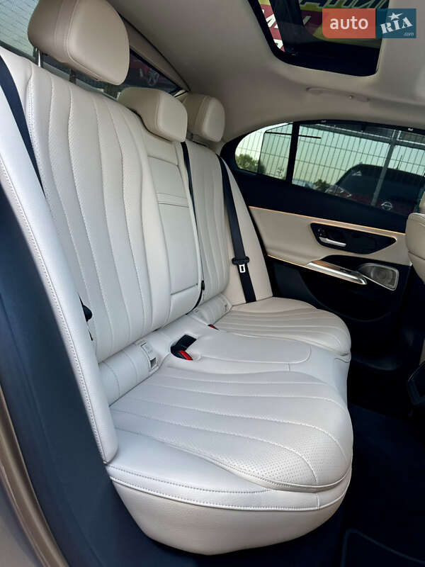 Седан Mercedes-Benz E-Class 2024 в Киеве