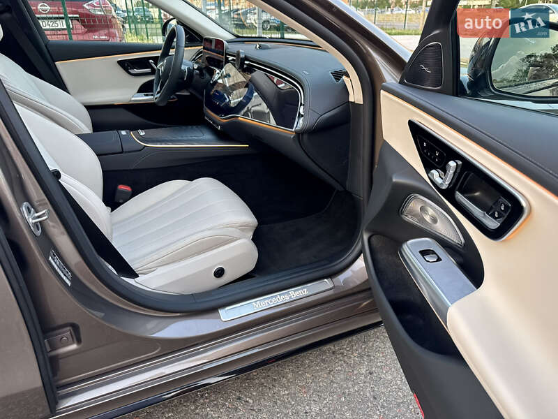 Седан Mercedes-Benz E-Class 2024 в Киеве