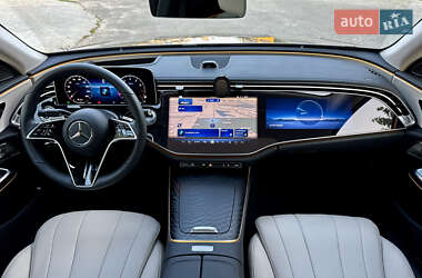 Седан Mercedes-Benz E-Class 2024 в 