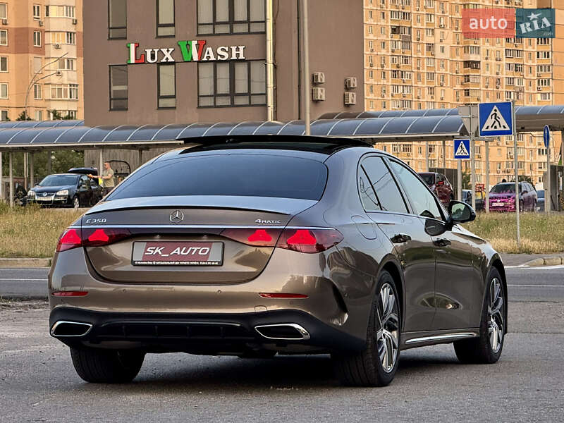 Седан Mercedes-Benz E-Class 2024 в Киеве