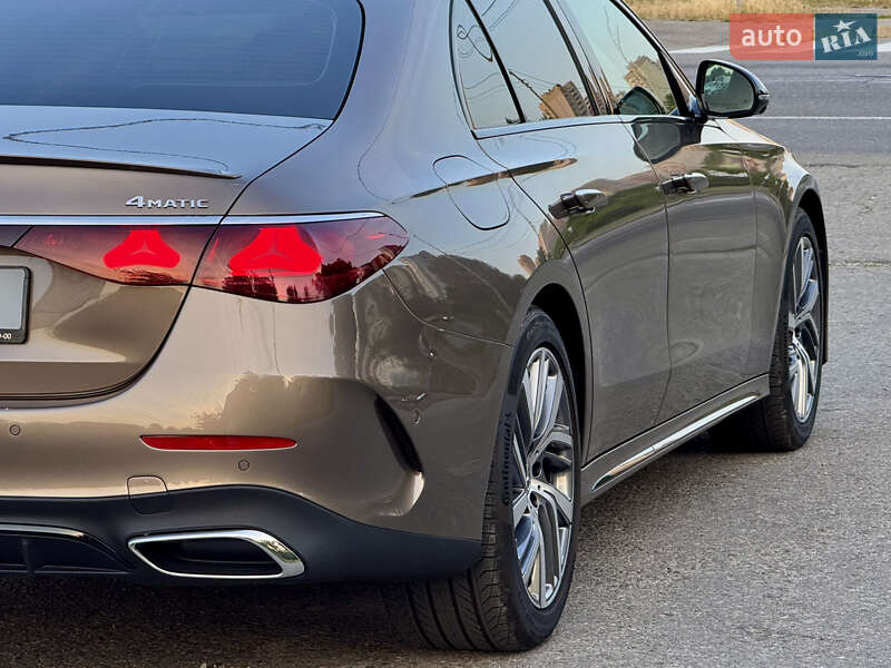 Седан Mercedes-Benz E-Class 2024 в Киеве