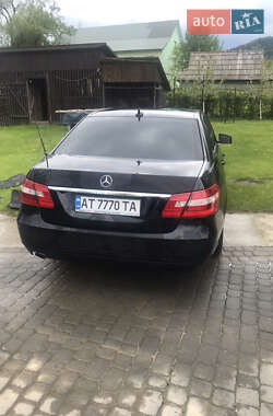 Седан Mercedes-Benz E-Class 2012 в 