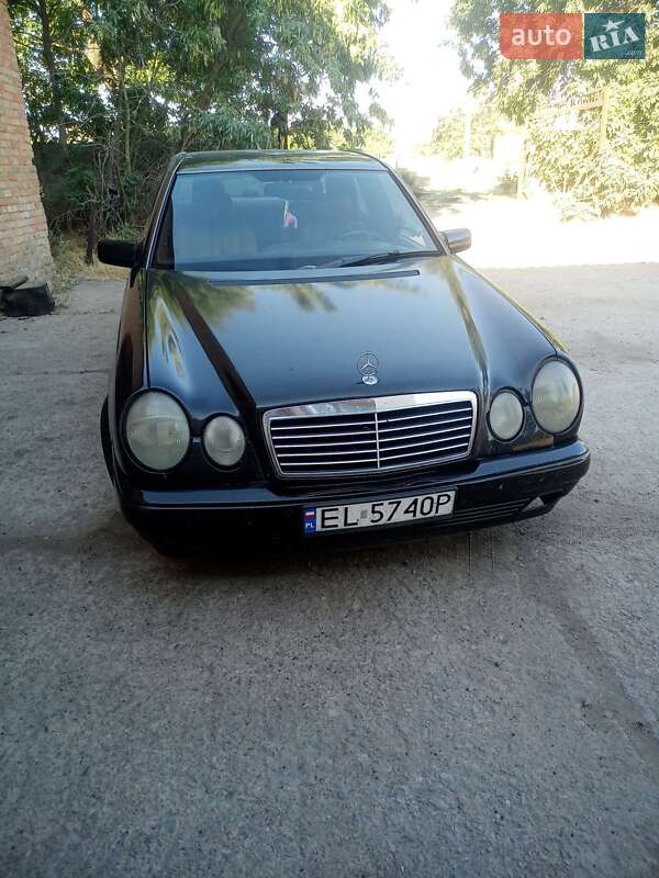 Седан Mercedes-Benz E-Class 1996 в Галициновом