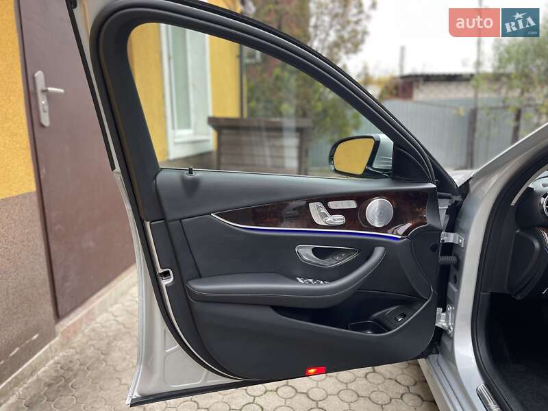 Седан Mercedes-Benz E-Class 2018 в Киеве