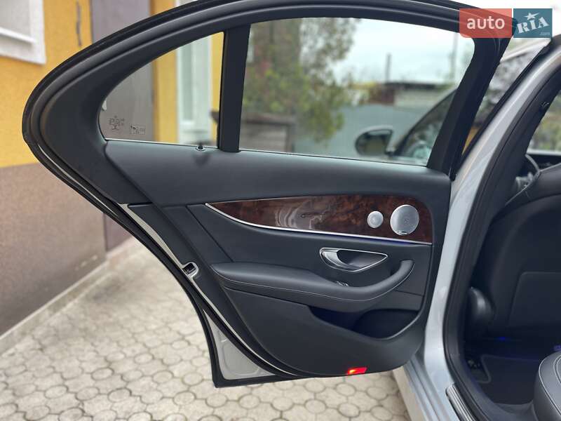 Седан Mercedes-Benz E-Class 2018 в Киеве