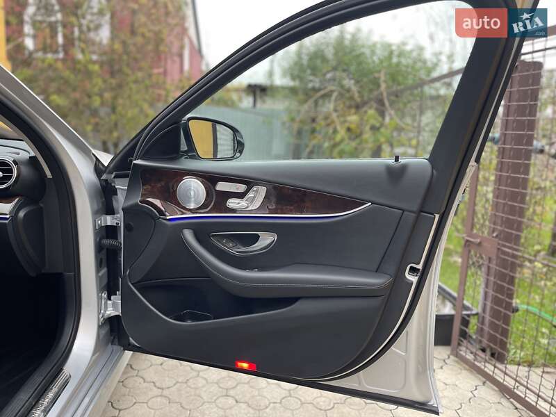 Седан Mercedes-Benz E-Class 2018 в Киеве