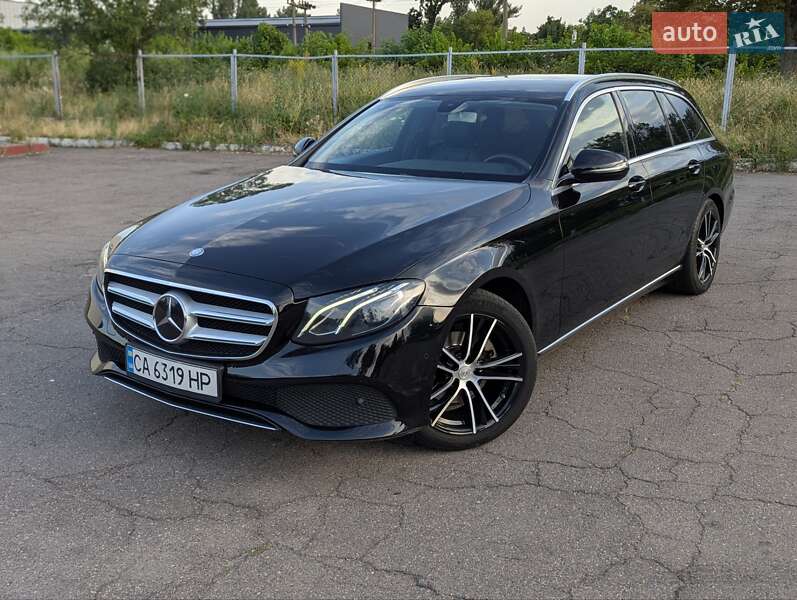 Универсал Mercedes-Benz E-Class 2016 в 