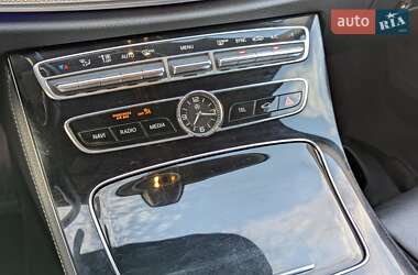 Универсал Mercedes-Benz E-Class 2016 в 