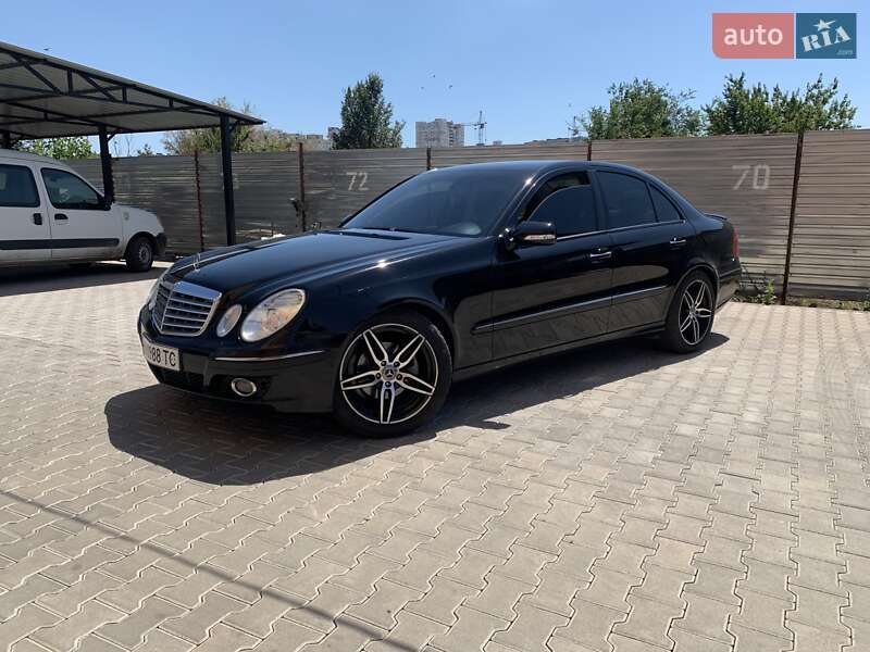 Седан Mercedes-Benz E-Class 2008 в Одессе