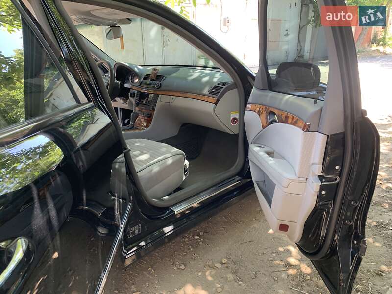 Седан Mercedes-Benz E-Class 2008 в Одессе
