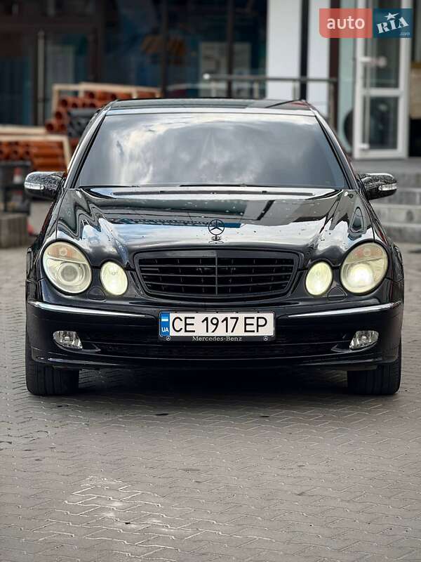 Седан Mercedes-Benz E-Class 2003 в Черновцах
