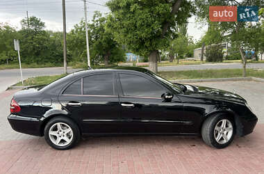 Седан Mercedes-Benz E-Class 2005 в 