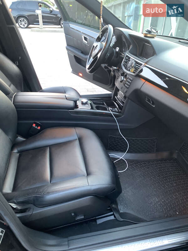 Седан Mercedes-Benz E-Class 2013 в Меденичах