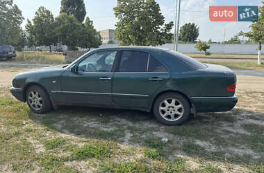 Седан Mercedes-Benz E-Class 1998 в 