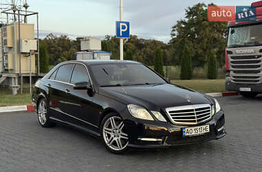 Седан Mercedes-Benz E-Class 2012 в Черновцах