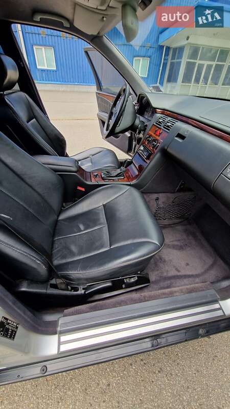 Седан Mercedes-Benz E-Class 1998 в Харкові фото 15 Седан Mercedes-Benz E-Class 1998 в Харкові