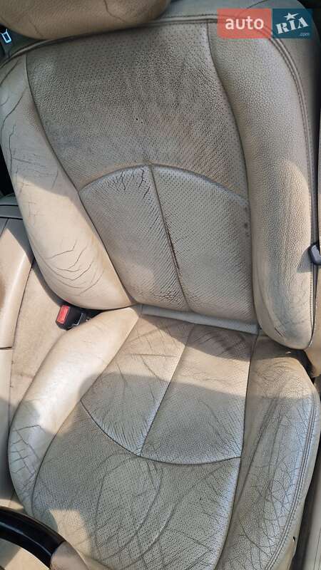 Седан Mercedes-Benz E-Class 2003 в Липовце