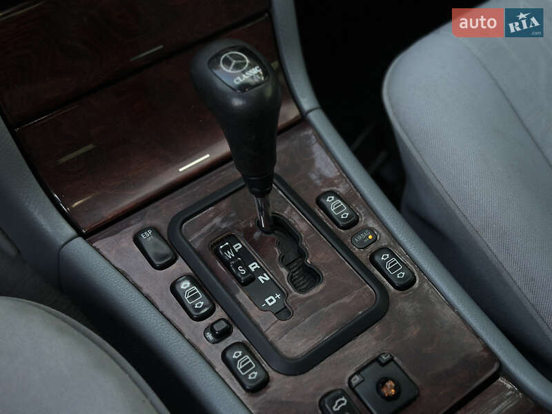 Седан Mercedes-Benz E-Class 2000 в Николаеве