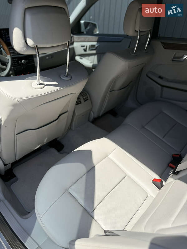 Седан Mercedes-Benz E-Class 2011 в Чернигове фото 12 Седан Mercedes-Benz E-Class 2011 в Чернигове