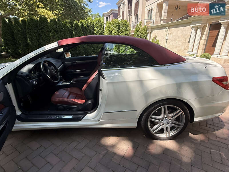 Кабриолет Mercedes-Benz E-Class 2011 в Одессе