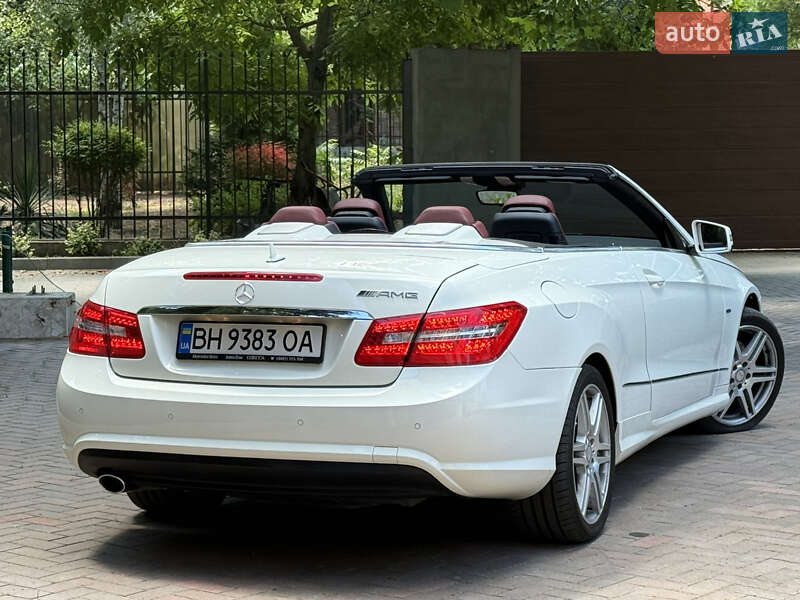 Кабриолет Mercedes-Benz E-Class 2011 в Одессе