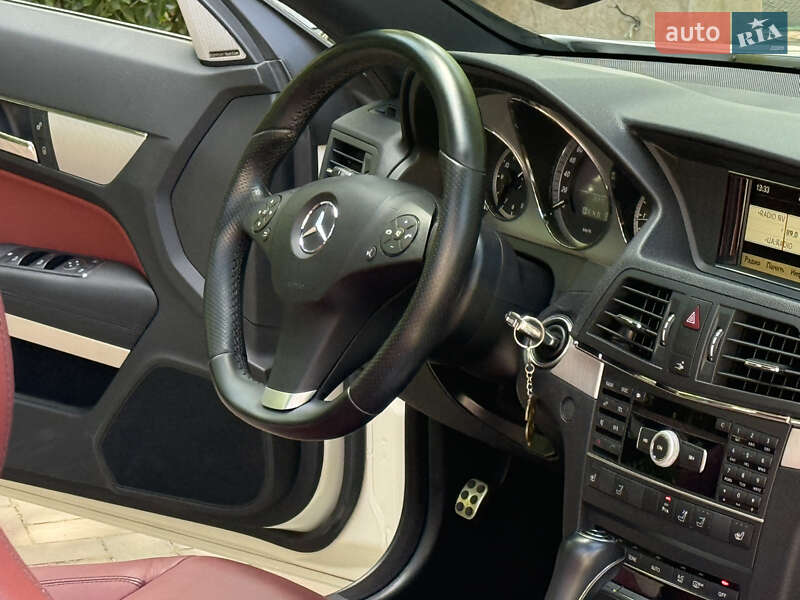 Кабриолет Mercedes-Benz E-Class 2011 в Одессе