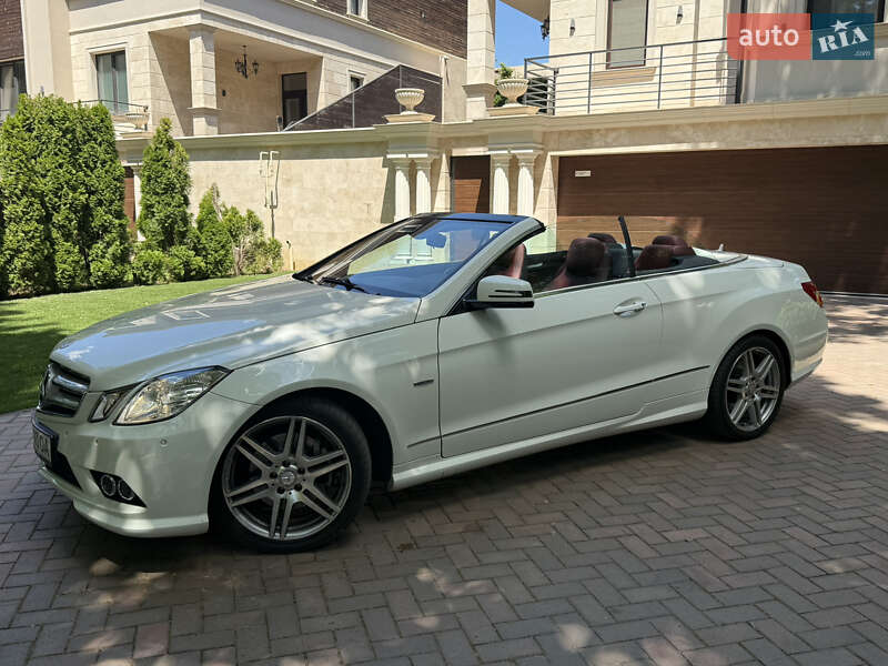 Кабриолет Mercedes-Benz E-Class 2011 в Одессе