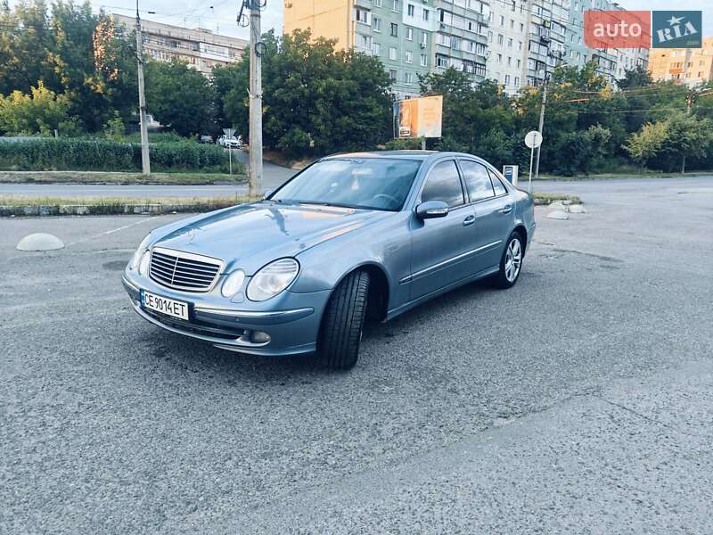 Седан Mercedes-Benz E-Class 2003 в Черновцах